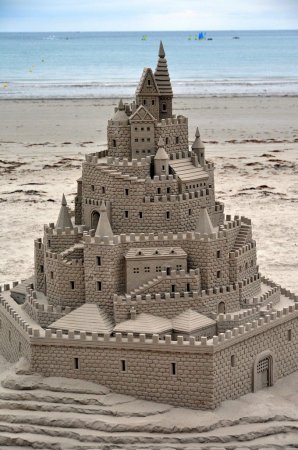 Удивительные замки из песка