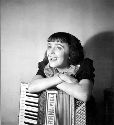 Edith Piaf, 1936
